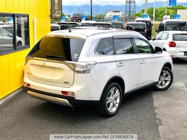 mitsubishi outlander 2014 -MITSUBISHI 【名変中 】--Outlander GF8W--0100349---MITSUBISHI 【名変中 】--Outlander GF8W--0100349- image 2