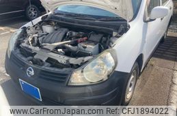 nissan ad 2013 CFJ1894022