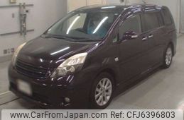 toyota isis 2012 CFJ6396803