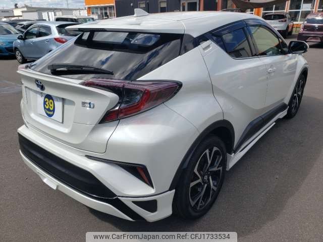 toyota c-hr 2017 CFJ1733534 image 2