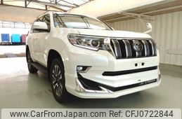 toyota land-cruiser-prado 2023 ENHANCEAUTO_1_ea294172