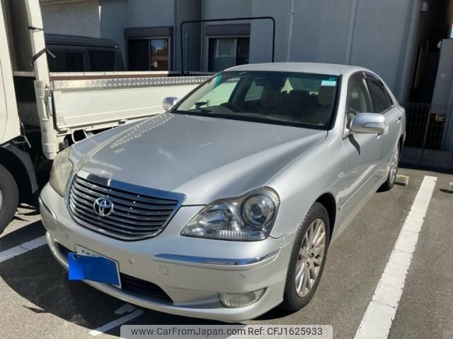 toyota crown-majesta 2004 CFJ1625933 image 1