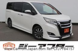 toyota esquire 2018 CFJ7784157