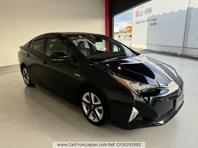 toyota prius 2017 quick_quick_ZVW51_ZVW51-6058801 image 2