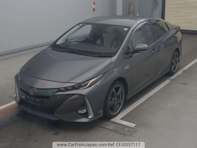 toyota prius-phv 2017 -TOYOTA--Prius PHV DLA-ZVW52--ZVW52-3013301---TOYOTA--Prius PHV DLA-ZVW52--ZVW52-3013301- image 1