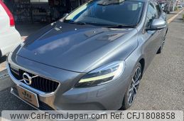 volvo v40 2017 CFJ1808858