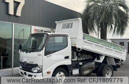 hino dutro 2017 CFJ1809779