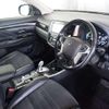 mitsubishi outlander-phev 2017 CFJ1657458 image 22