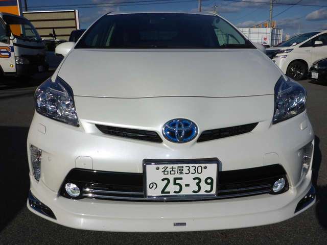 toyota prius 2012 CFJ-47 image 2