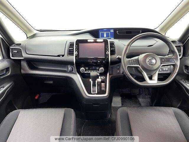 nissan serena 2016 504928-929230 image 1