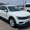 volkswagen tiguan 2018 quick_quick_LDA-5NDFGF_WVGZZZ5NZKW801746 image 9