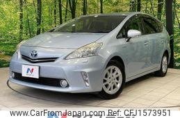 toyota prius-α 2011 CFJ1573951