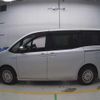 toyota noah 2016 quick_quick_DAA-ZWR80G_0169067 image 10