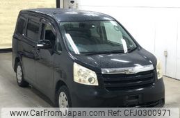 toyota noah 2007 NIKYO_JS30708