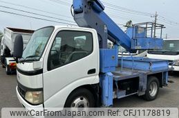 hino dutro 2004 GOO_NET_EXCHANGE_0400985A30250516W001