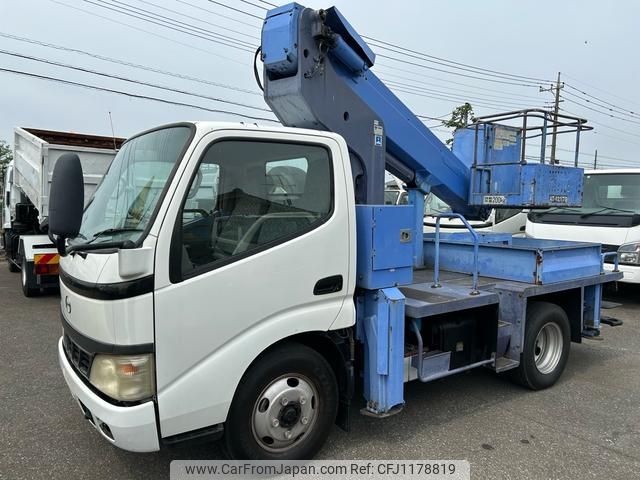 hino dutro 2004 GOO_NET_EXCHANGE_0400985A30250516W001 image 1
