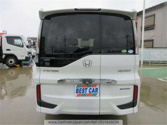 honda stepwagon 2018 CFJ1645259 image 2