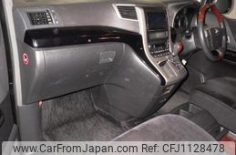 toyota vellfire 2010 NIKYO_FW58884