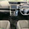 toyota voxy 2012 CFJ1581781 image 2