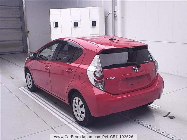 toyota aqua 2014 -TOYOTA--AQUA NHP10-6328185---TOYOTA--AQUA NHP10-6328185- image 2