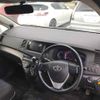toyota isis undefined CFJ1609925 image 4