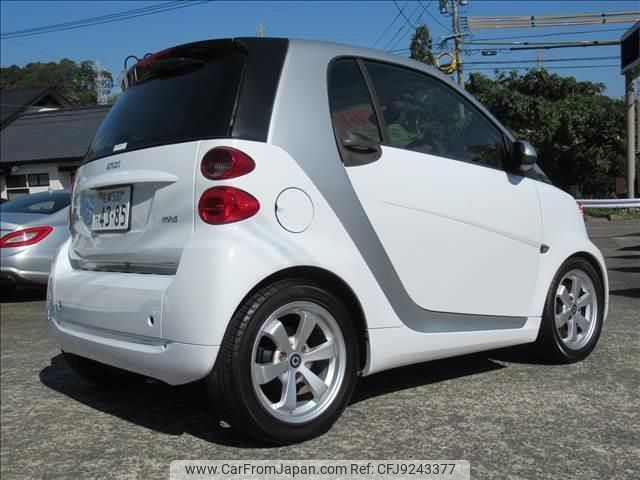 smart fortwo-coupe 2010 quick_quick_451380_WME4513802K421581 image 2