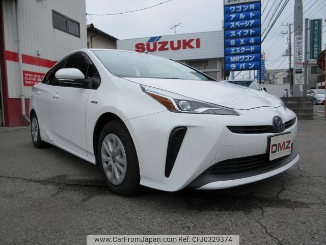 toyota prius 2019 quick_quick_DAA-ZVW51_6116983 image 2