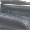 toyota noah 2017 -TOYOTA--Noah ZRR80G--ZRR80-0370413---TOYOTA--Noah ZRR80G--ZRR80-0370413- image 27