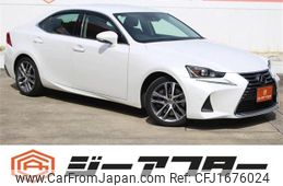 lexus is 2017 CFJ1676024