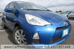 toyota aqua 2012 CFJ1851448