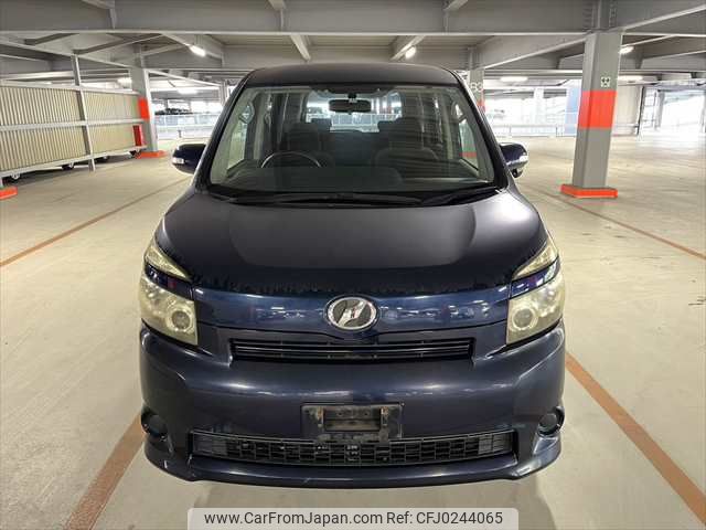 toyota voxy 2007 NIKYO_NT41800 image 1