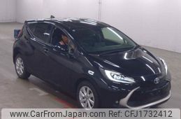 toyota aqua 2022 CFJ1732412