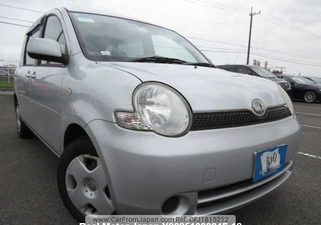 toyota sienta 2004 CFJ1815212 image 1