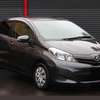 toyota vitz 2012 GRS003439 image 1