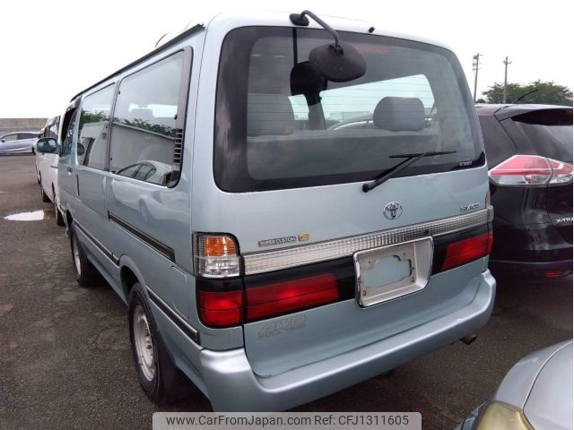 toyota hiace-wagon 2002 -TOYOTA--Hiace Wagon KZH106W--KZH1061043524---TOYOTA--Hiace Wagon KZH106W--KZH1061043524- image 2