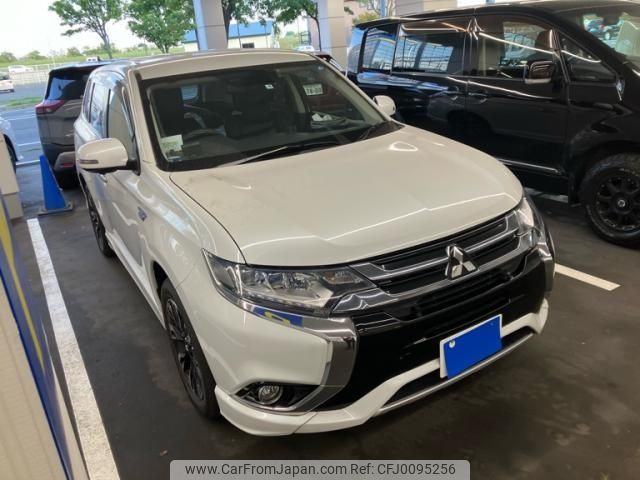 mitsubishi outlander-phev 2015 -MITSUBISHI--Outlander PHEV DLA-GG2W--GG2W-0303410---MITSUBISHI--Outlander PHEV DLA-GG2W--GG2W-0303410- image 1