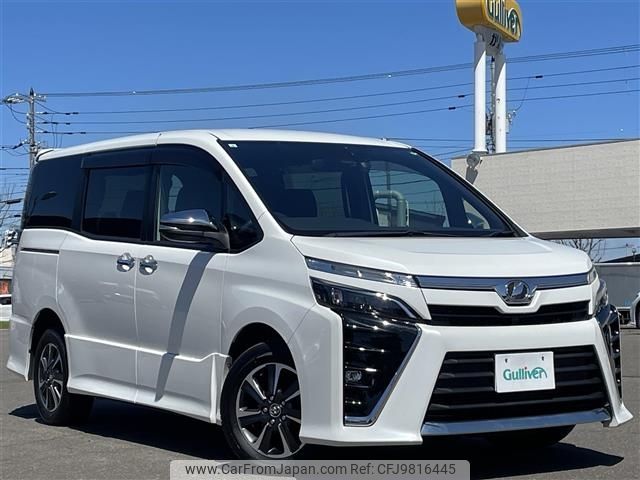 toyota voxy 2019 -TOYOTA--Voxy DBA-ZRR85W--ZRR85-0107351---TOYOTA--Voxy DBA-ZRR85W--ZRR85-0107351- image 1