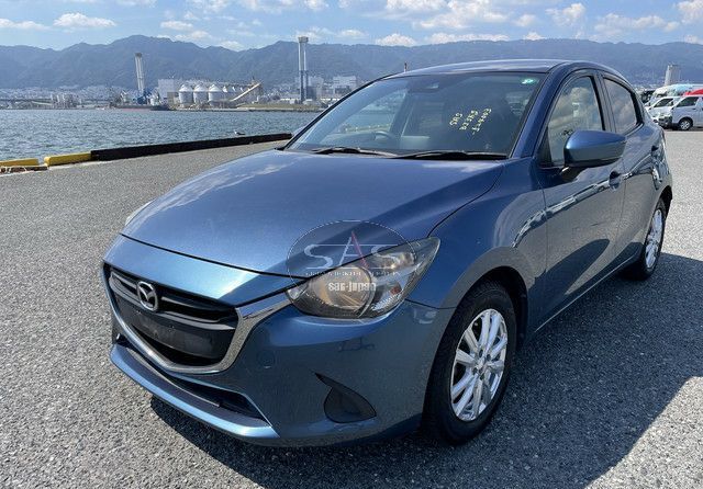 mazda demio 2018 CFJ1515619 image 2