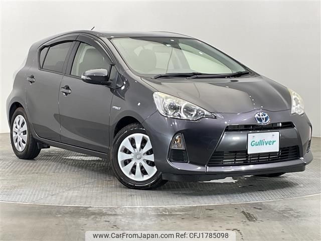 toyota aqua 2012 CFJ1785098 image 1