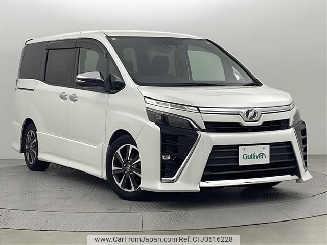 toyota voxy 2018 -TOYOTA--Voxy DBA-ZRR80W--ZRR80-0444615---TOYOTA--Voxy DBA-ZRR80W--ZRR80-0444615- image 1