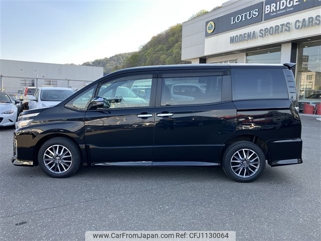 toyota voxy 2015 -TOYOTA--Voxy DBA-ZRR85W--ZRR85-0037902---TOYOTA--Voxy DBA-ZRR85W--ZRR85-0037902- image 2