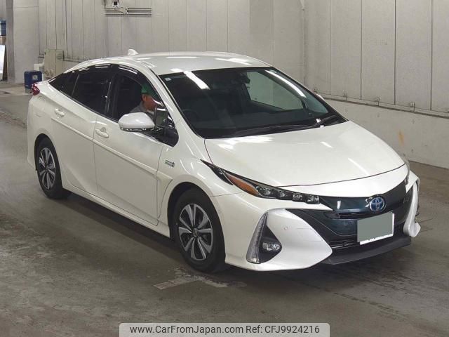 toyota prius-phv 2019 quick_quick_DLA-ZVW52_ZVW52-3100690 image 2