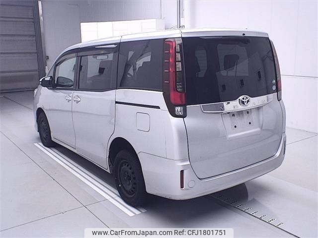 toyota noah 2017 CFJ1801751 image 2