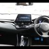 toyota c-hr 2017 quick_quick_DAA-ZYX10_ZYX10-2003784 image 3