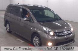 toyota isis 2012 CFJ1820858