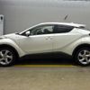 toyota c-hr 2017 quick_quick_DAA-ZYX10_ZYX10-2027167 image 11