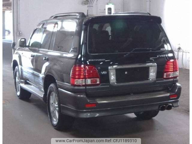 toyota land-cruiser-wagon 2005 -TOYOTA--Land Cruiser Wagon GH-UZJ100W--UZJ100W-0156610---TOYOTA--Land Cruiser Wagon GH-UZJ100W--UZJ100W-0156610- image 2