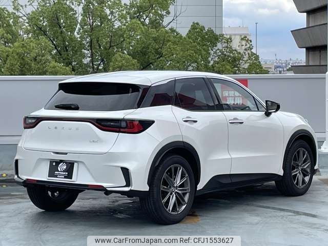 lexus lexus-lbx 2024 CFJ1553627 image 2