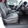 toyota land-cruiser-prado 2022 25110301 image 21
