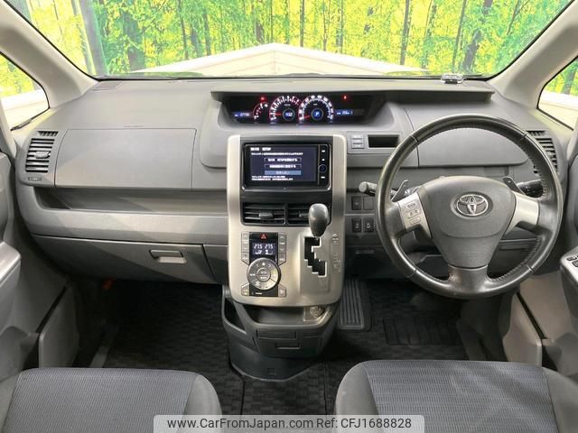 toyota voxy 2010 CFJ1688828 image 2